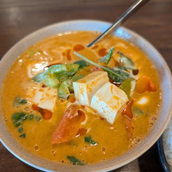 Khao Thai Restaurant - Pumpkin Curry with Tofu - Thai Near Me - Saratoga, California