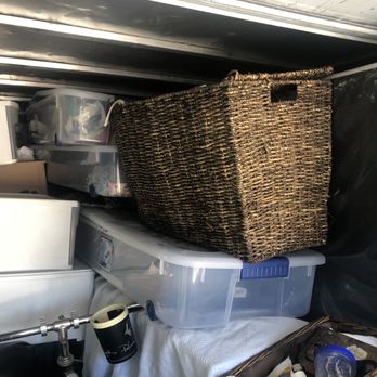House To Home Moving - This is how they packed my things. After I told them to remove it and re-pack it he took some items out and...... - Movers Near Me - Orangevale, California