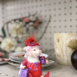 New Life Thrift - Cute pig