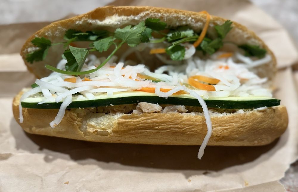 Food from Banh Mi Station