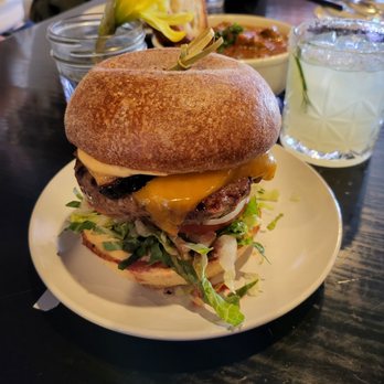 S/T Hooligan's - Bal-mont burger - Cajun/Creole Near Me - Seattle, Washington