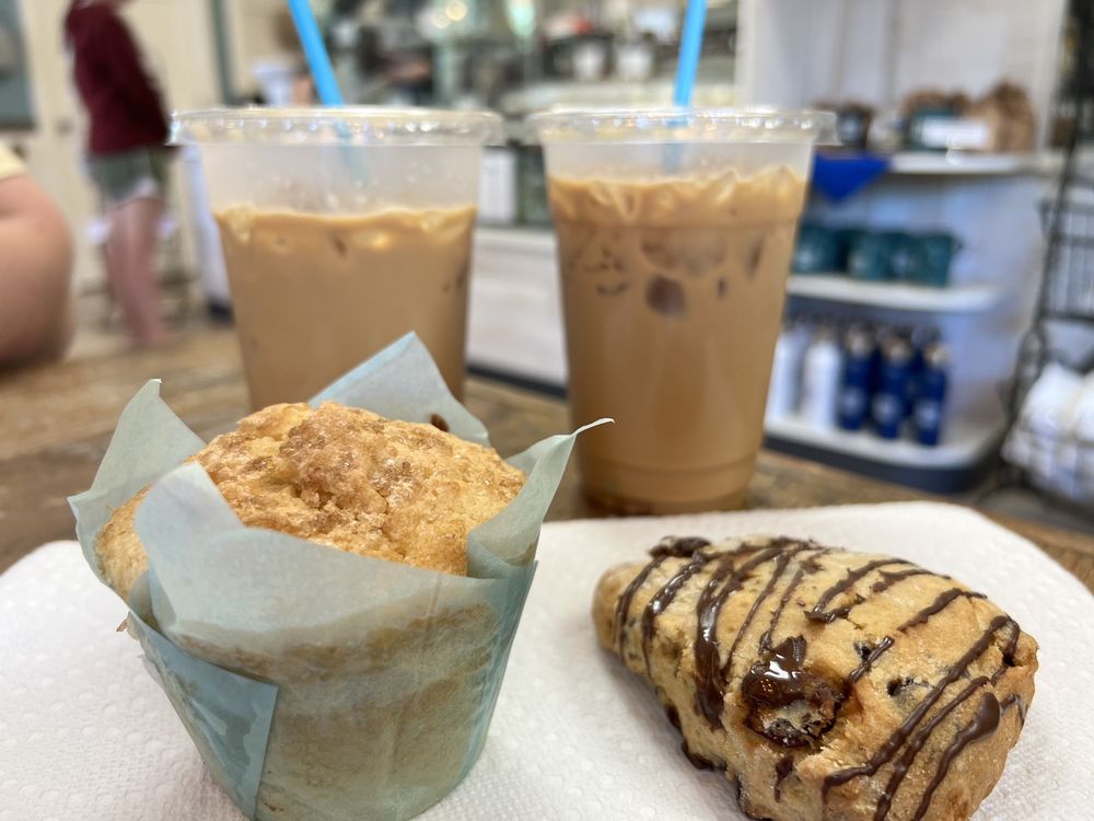 THIRD COAST BAKERY Updated October 2024 111 Photos & 115 Reviews