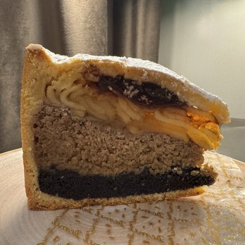 Demel - Fächertorte €7.90 - Cafes Near Me - Vienna, 9
