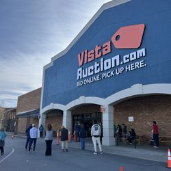 Vista Auction - Front of building