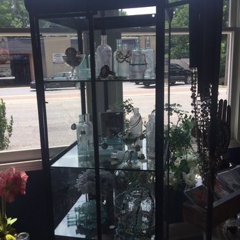 Lilly Sage Apothecary - Cosmetics & Beauty Supply Near Me - Roswell, Georgia Lilly Sage Apothecary - Cosmetics & Beauty Supply Near Me - Roswell, Georgia