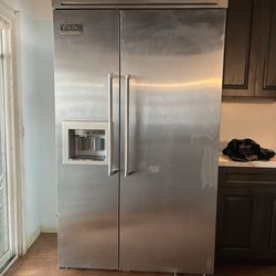 In The Kitchen Appliances - Viking Refrigerator & Freezer