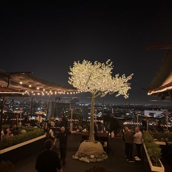 Yamashiro Hollywood - Outdoor patio - Japanese Near Me - Los Angeles, California Yamashiro Hollywood - Outdoor patio - Japanese Near Me - Los Angeles, California