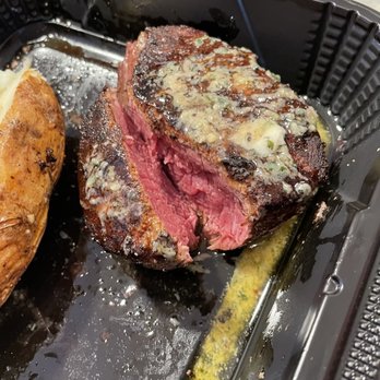 Outback Steakhouse - Remarkable, perfectly cooked even after sitting during delivery. No idea how they managed this, but impressed!!! Filet Mignon - Steakhouses Near Me - Wilton, Connecticut