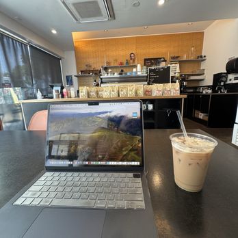 Cognoscenti Coffee - Coffee & Tea Near Me - Culver City, California