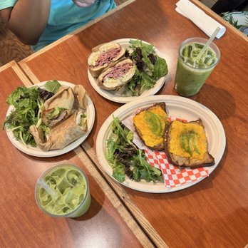 Kakaako Cafe - Coffee & Tea Near Me - Honolulu, Hawaii