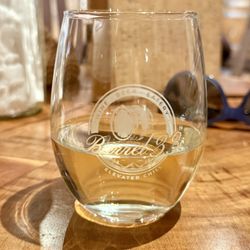 Barrel 33 - Yummy Dry Creek Sauvignon Blanc - so smooth!