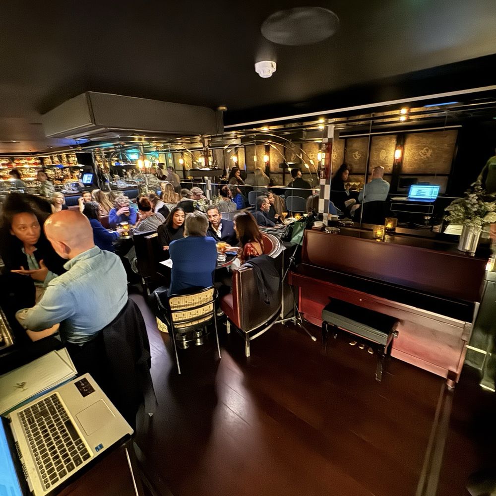 Swift - Cocktail Bars Near Me - London, XGL Swift - Cocktail Bars Near Me - London, XGL