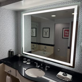 Hyatt Centric Downtown Minneapolis - Bathroom vanity and sink. - Hotels Near Me - Minneapolis, Minnesota Hyatt Centric Downtown Minneapolis - Bathroom vanity and sink. - Hotels Near Me - Minneapolis, Minnesota