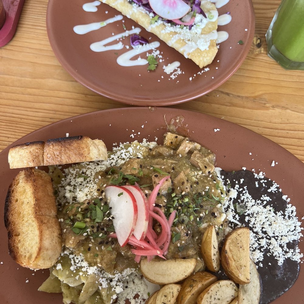 MACARENO - Chicharrón chilaquiles in green salsa and a plain cheese quesadilla - Mexican Near Me - Puerto Vallarta, JAL MACARENO - Chicharrón chilaquiles in green salsa and a plain cheese quesadilla - Mexican Near Me - Puerto Vallarta, JAL