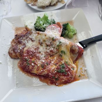 Trellis Restaurant - Chicken Parmigiana - Tuscan Near Me - Menlo Park, California