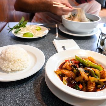 Ginger Thai - E4. Pad Prik Pow, white rice, squid. NS1. Pho Beef & Meatball - Thai Near Me - Nashville, Tennessee Ginger Thai - E4. Pad Prik Pow, white rice, squid. NS1. Pho Beef & Meatball - Thai Near Me - Nashville, Tennessee