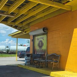 Whata Pollo & More - Outside of store