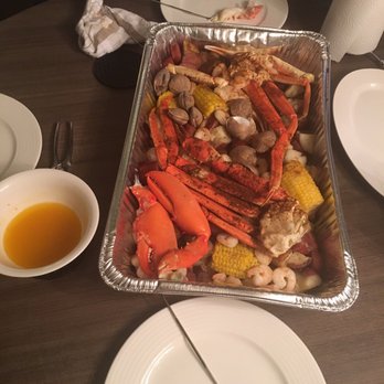 Platt's Seafood - "Small" low country boil, feeds up to 5 or 6 - Seafood Markets Near Me - North Myrtle Beach, South Carolina Platt's Seafood - "Small" low country boil, feeds up to 5 or 6 - Seafood Markets Near Me - North Myrtle Beach, South Carolina