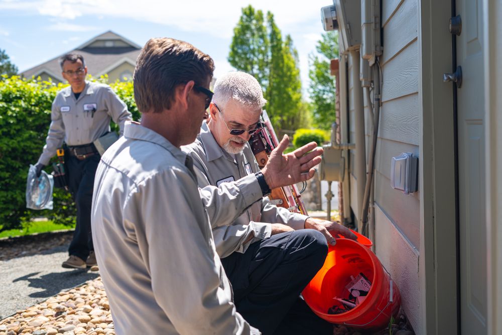 Slide of M and M Heating & Cooling, Plumbing & Electrical