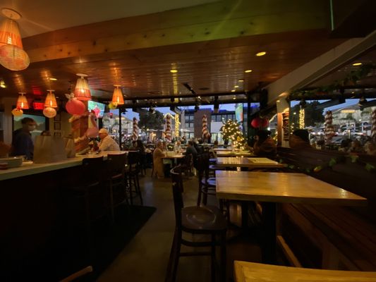 Simmzy's Restaurant Manhattan Beach by null