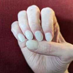 Glo Nail Lounge - Powder dip mani in "Fairy Dust"