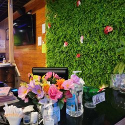 Sabai Jai Thai Cuisine - Pretty front desk