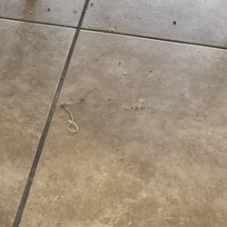 Dunkin' - Filthy floor.