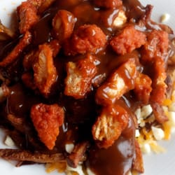 Burger Barn - Buffalo chicken poutine