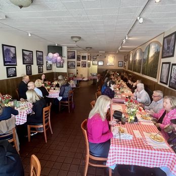 Petrini's Italian Restaurant - the dining area - Pizza Near Me - Santa Barbara, California Petrini's Italian Restaurant - the dining area - Pizza Near Me - Santa Barbara, California