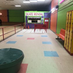 Detroit Roller Wheels - Skate rental