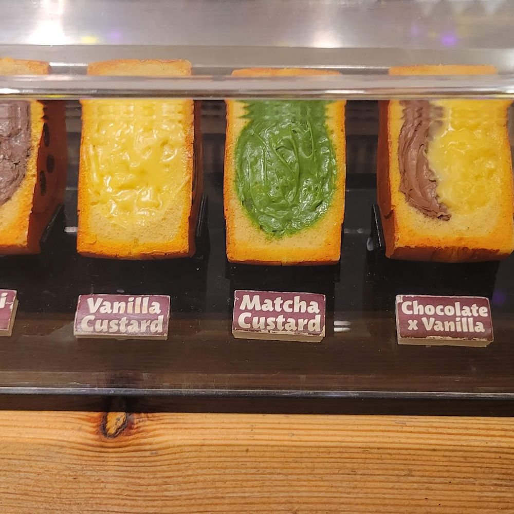Wheelcake Island - Plastic Samples - Desserts Near Me - London, XGL