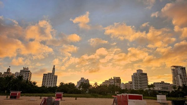 Hyde Beach by null