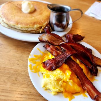 Jongewaard's Bake n Broil - Pancakes breakfast - American Near Me - Long Beach, California