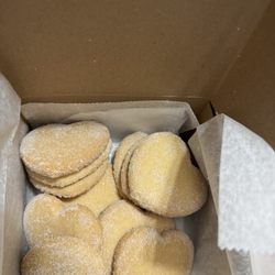 El Nopal Bakery - Heart shaped polvoron cookies