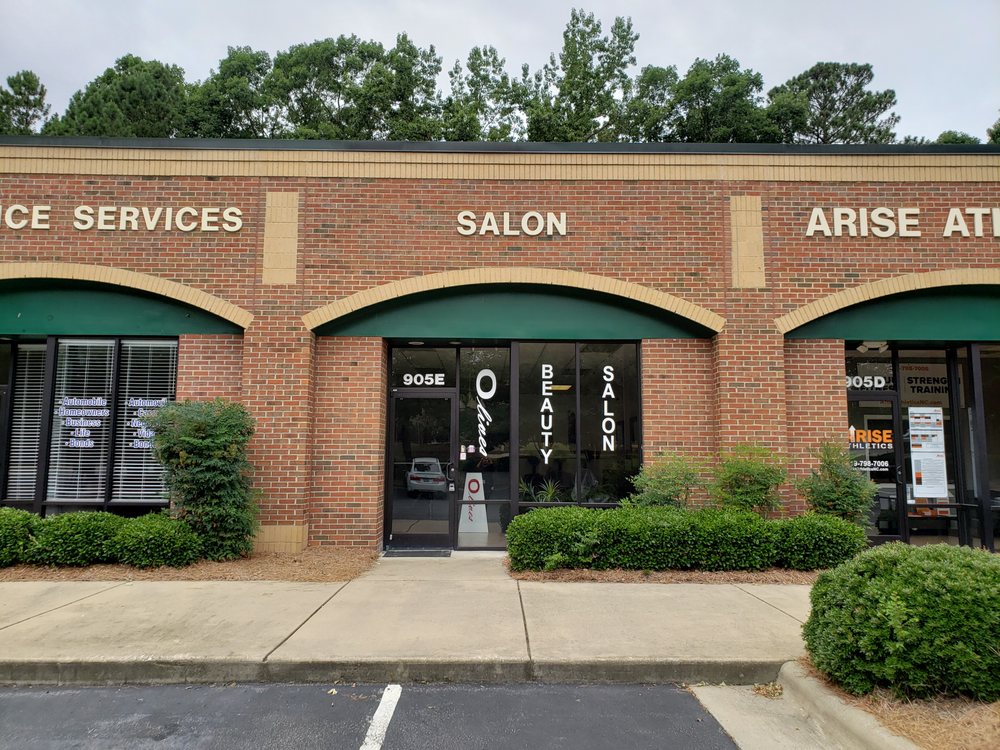 Morales Nails Logo