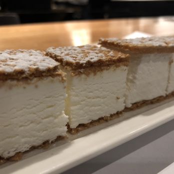 Ciutat Comtal - Ice cream with wafer - Tapas Bars Near Me - Barcelona, B
