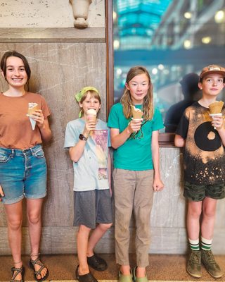 Grove Arcade by null