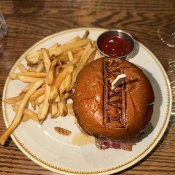 Layla's American Tavern - OG smash burger - Wine Bars Near Me - Boston, Massachusetts Layla's American Tavern - OG smash burger - Wine Bars Near Me - Boston, Massachusetts