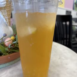Lemonade peach with mango pearls Lemonade peach with mango pearls