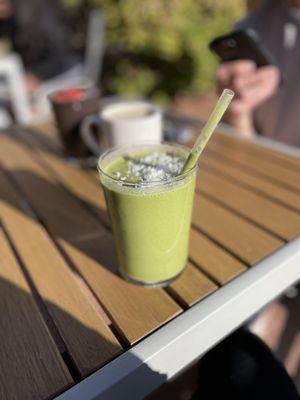 Local Juicery by null