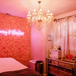 Sweet Cheeks - Spa room