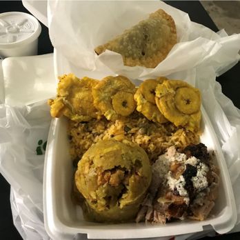 El Coqui - pastelillo, tostones, arroz con gandules, pernil, mofongo - Food Trucks Near Me - Austin, Texas El Coqui - pastelillo, tostones, arroz con gandules, pernil, mofongo - Food Trucks Near Me - Austin, Texas