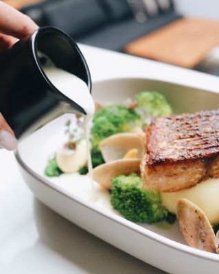 Rogue Bistro by null