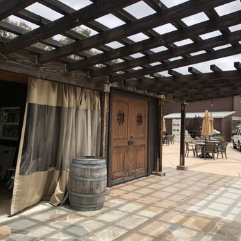 Lumiere Winery - Wineries Near Me - Temecula, California Lumiere Winery - Wineries Near Me - Temecula, California