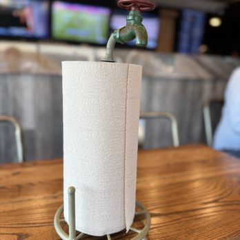 Smokehouse Social Barbecue - Neat paper towel holder - Barbeque Near Me - Pasadena, California