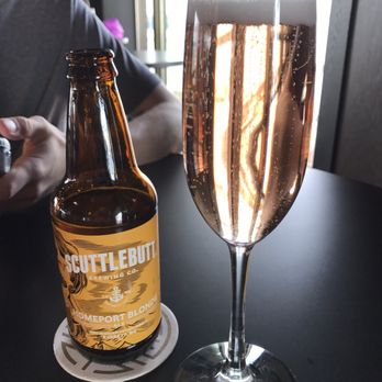 Smith Tower Observatory Bar - Rosé & beer. Sparkling rose is delicious. - Cocktail Bars Near Me - Seattle, Washington Smith Tower Observatory Bar - Rosé & beer. Sparkling rose is delicious. - Cocktail Bars Near Me - Seattle, Washington