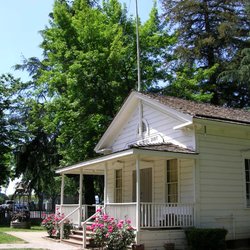 Rhoads School House