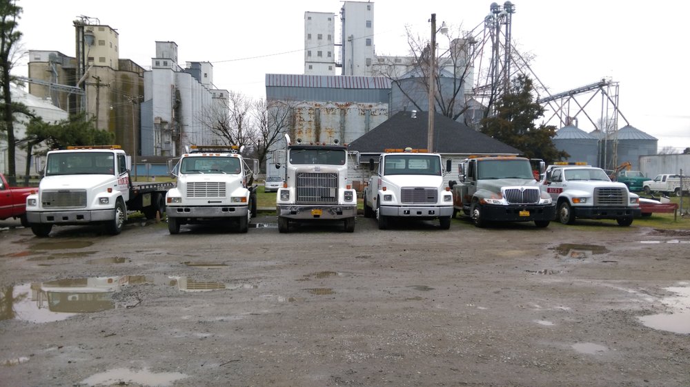 RICH’S WRECKER SERVICE Updated August 2024 915 W 4th St, Lonoke, Arkansas Towing Phone