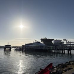 San Francisco Bay Ferry - Oakland Ferry Terminal - Nice sunset
