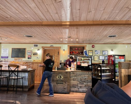 Charlotte's Cafe by null